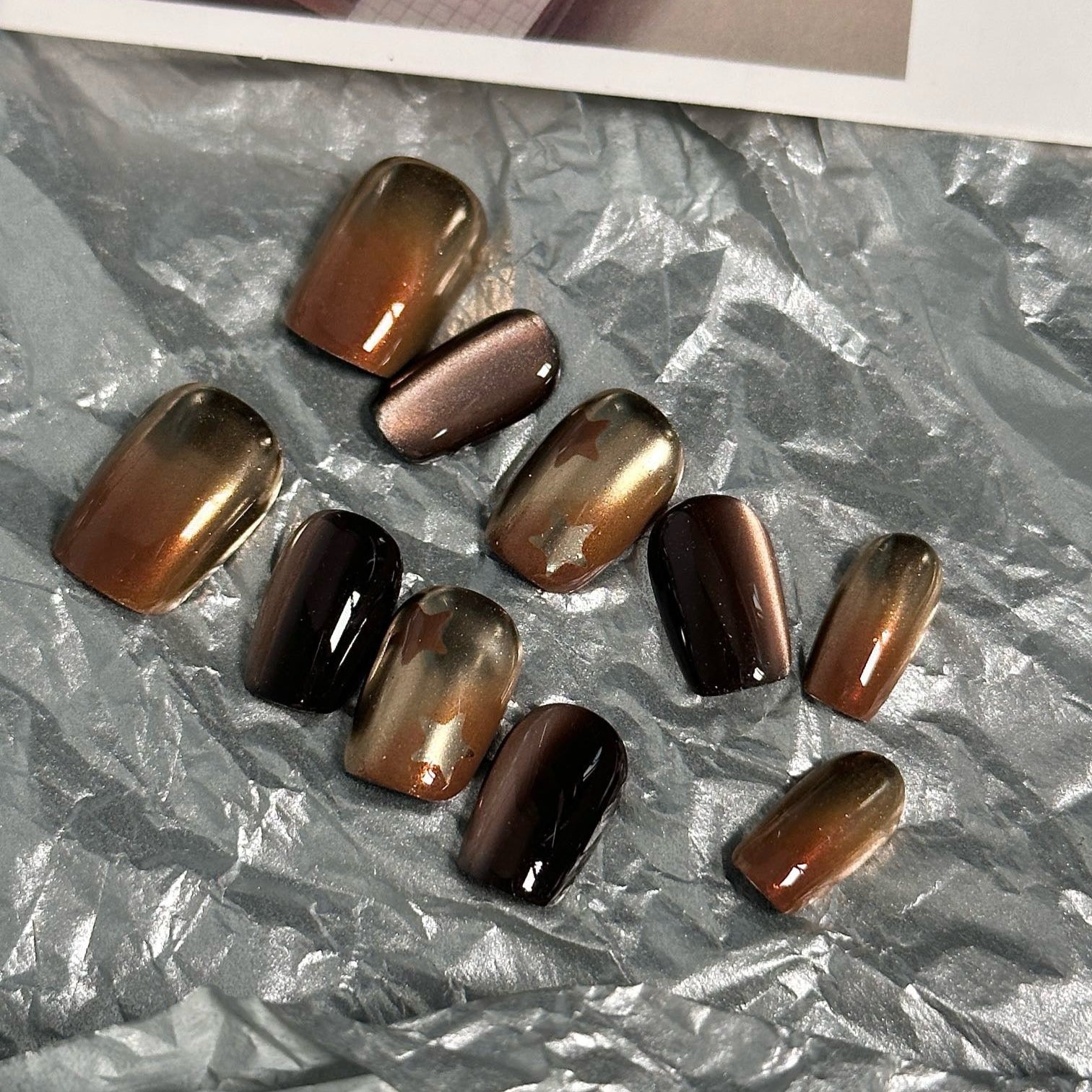 NAYL - GALACTIC GOLD - 10PCS Short SQUOVAL Handmade Press On Nails Reusable Metallic Cat Eye Chrome Pattern