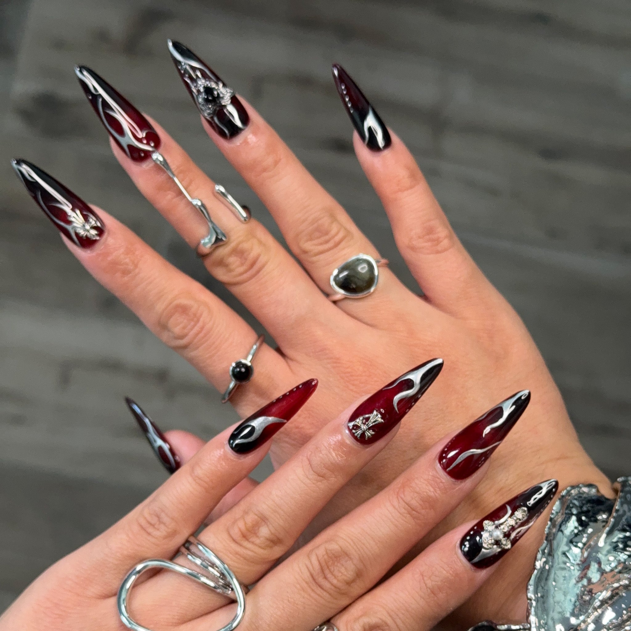 NAYL - CRIMSON INFERNO - 10PCS Long STILETTO Handmade Press On Nails Reusable Pattern Metallic 3D Gel Ombre Jewel